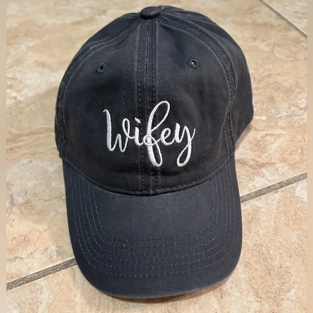 NWOT Altar’d State Wifey Baseball Hat